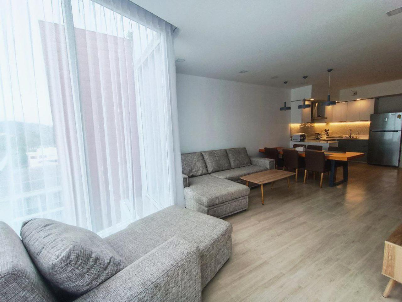 Smart Conzept 2Bdr Apartment Pantai Kata Bagian luar foto